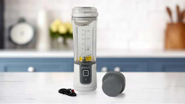 Ninja Blast 18oz Portable Blender with Flat Lid & Blade Cover