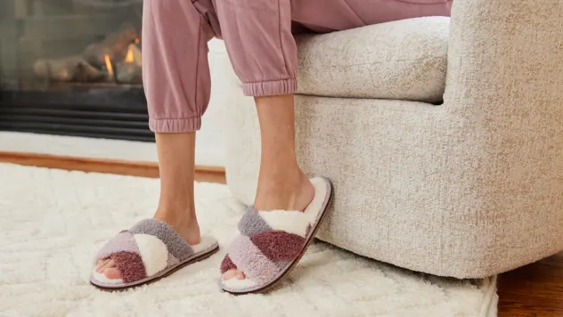 Feelgoodz Women's Equinox Sherpa Slippers