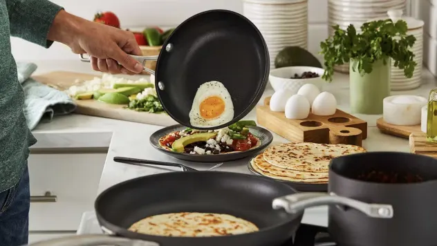 Calphalon Classic 10-Piece Hard-Anodized Cookware Set with No-Boil-Over Inserts