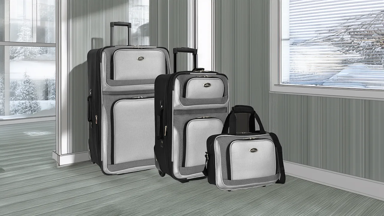 U.S. Traveler New Yorker 3-Piece Lightweight Expandable Rolling Luggage Set