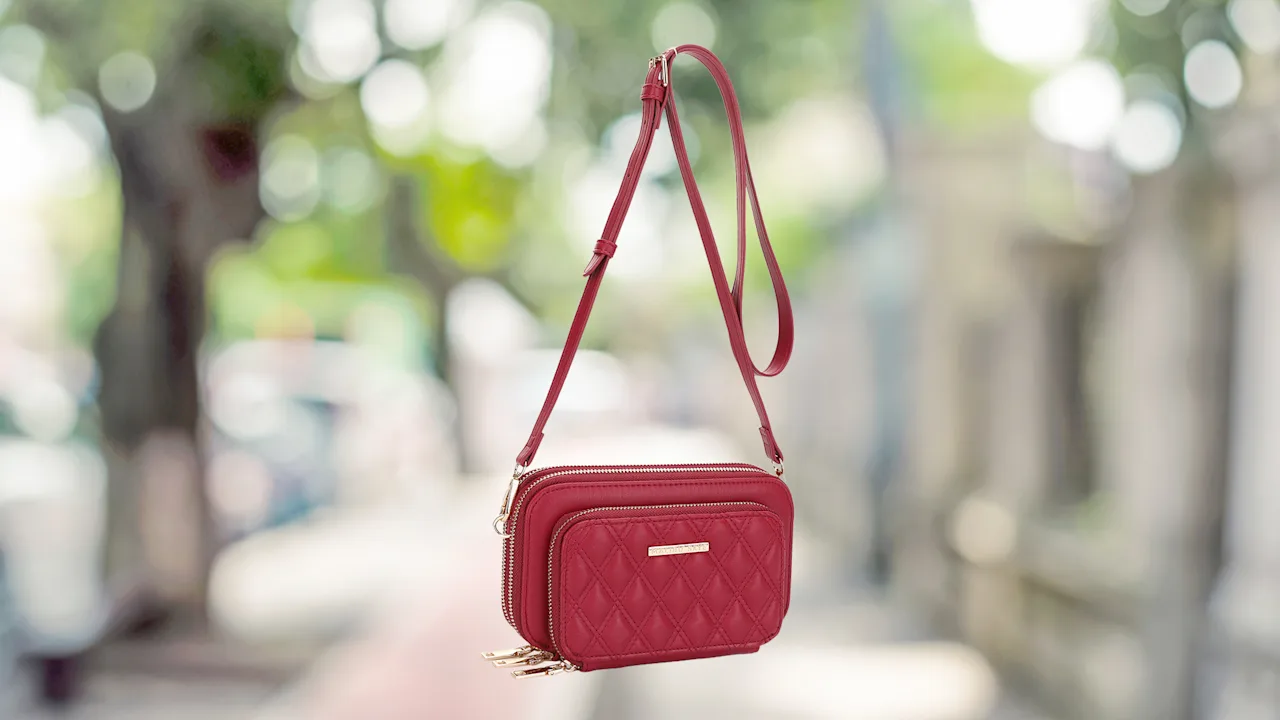 Malibu Skye Cecilia Diamond Quilted Crossbody