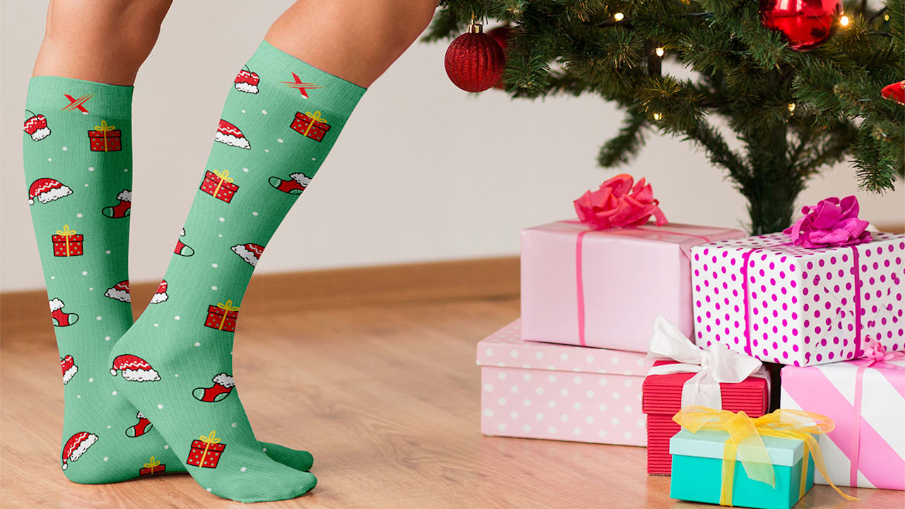 3-Pack: Extreme Fit Premium X Elite Knee-High Holiday Compression Socks