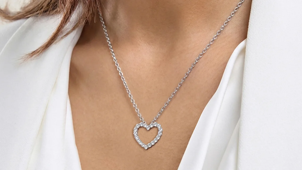 Beyond Brilliance 1 Carat Round Cut Lab Grown Diamond Heart Pendant