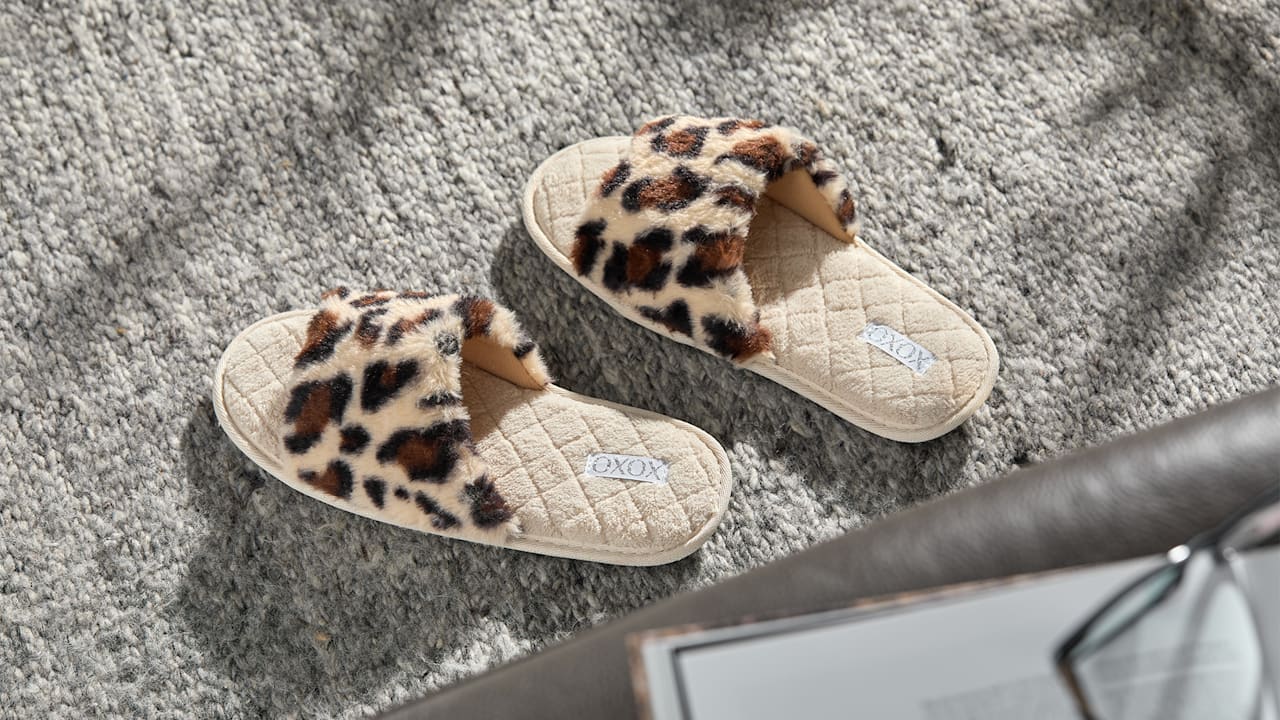 XOXO Ladies Animal Print Slippers