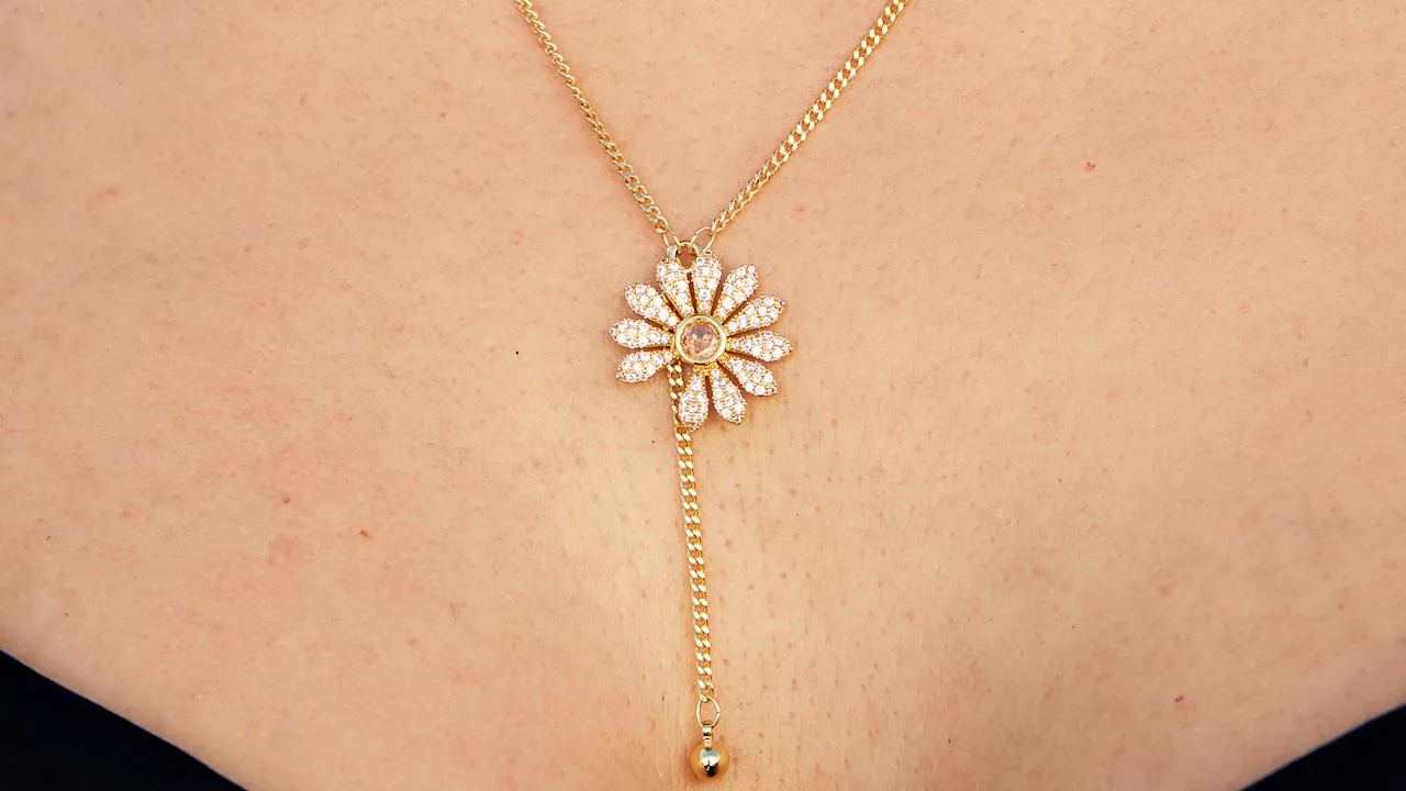 Savvy Cie Daisy Y Necklace