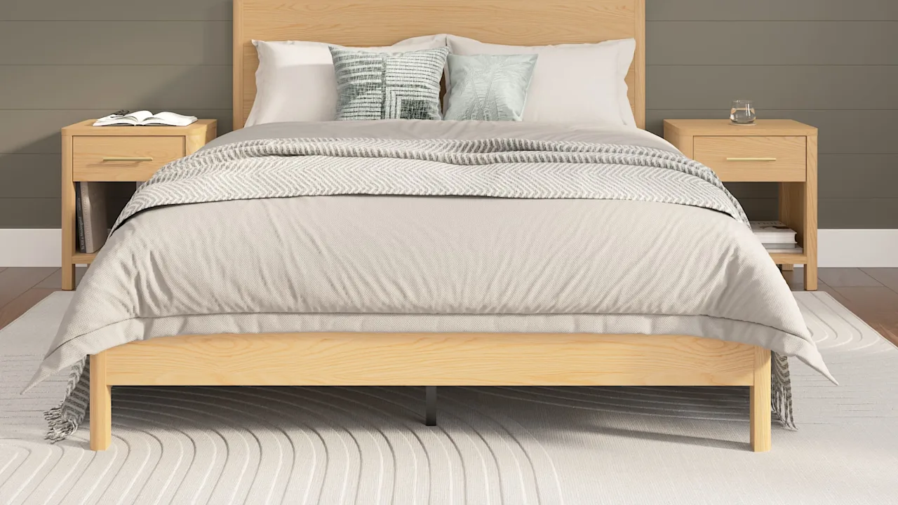Vera Queen Platform Bed with Set of 2 Nightstands with Drawer