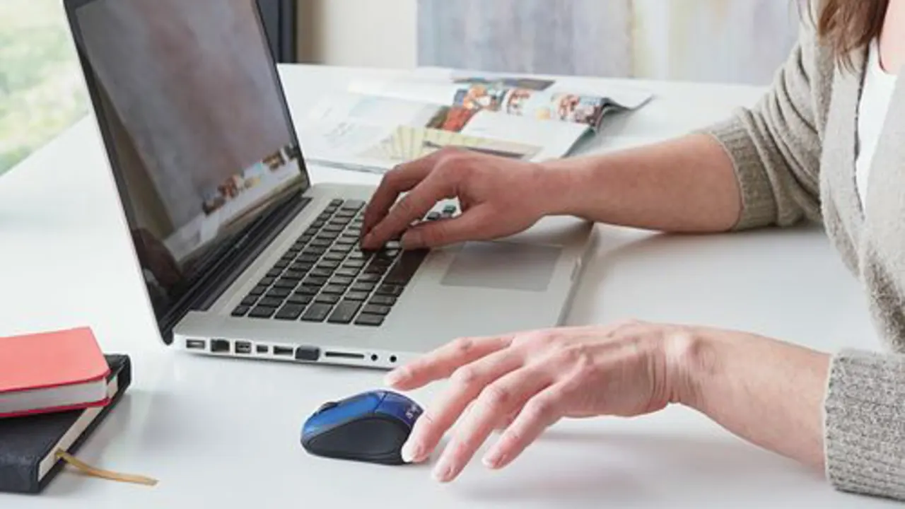 2-Pack: Verbatim Wireless Mini Travel Optical Mouse