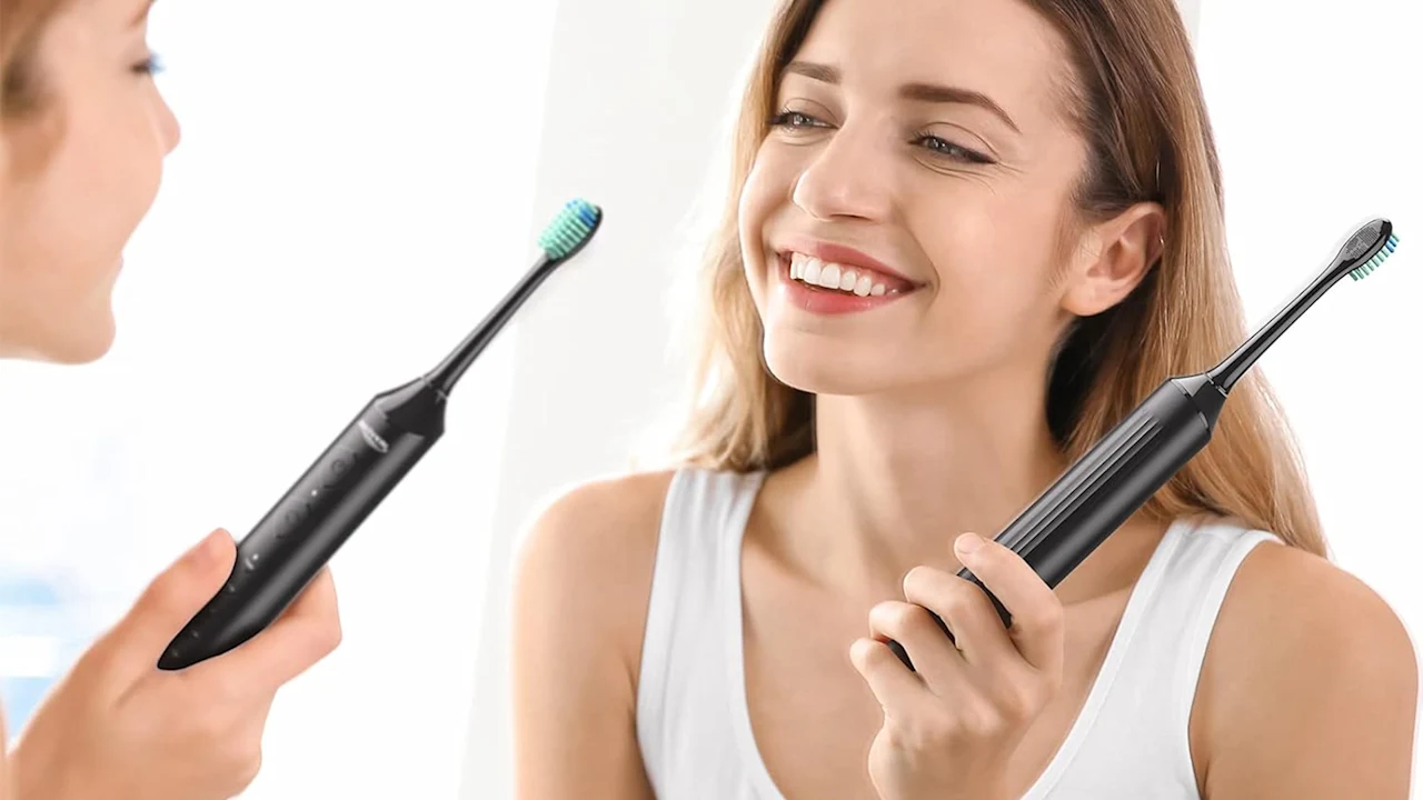 BAOVERI D36 Knight Ultrasonic Whitening Toothbrush with 6 Brush Heads