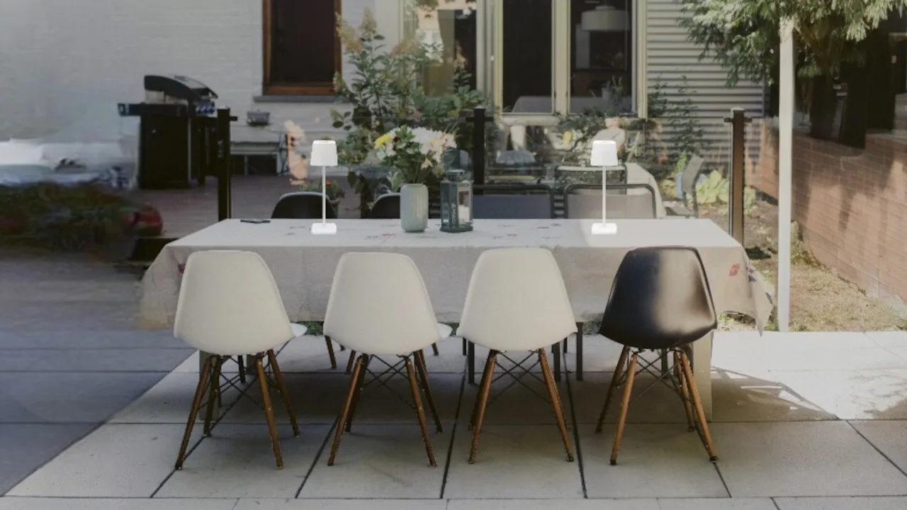 The Cordless Indoor/Outdoor Table Lamp