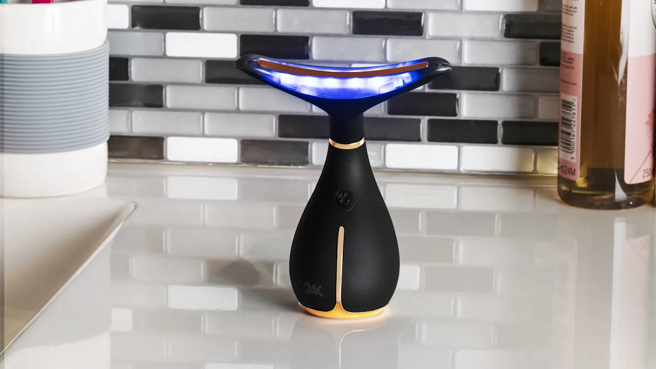 Glo24K 3-in-1 Neck Rejuvenation LED Device