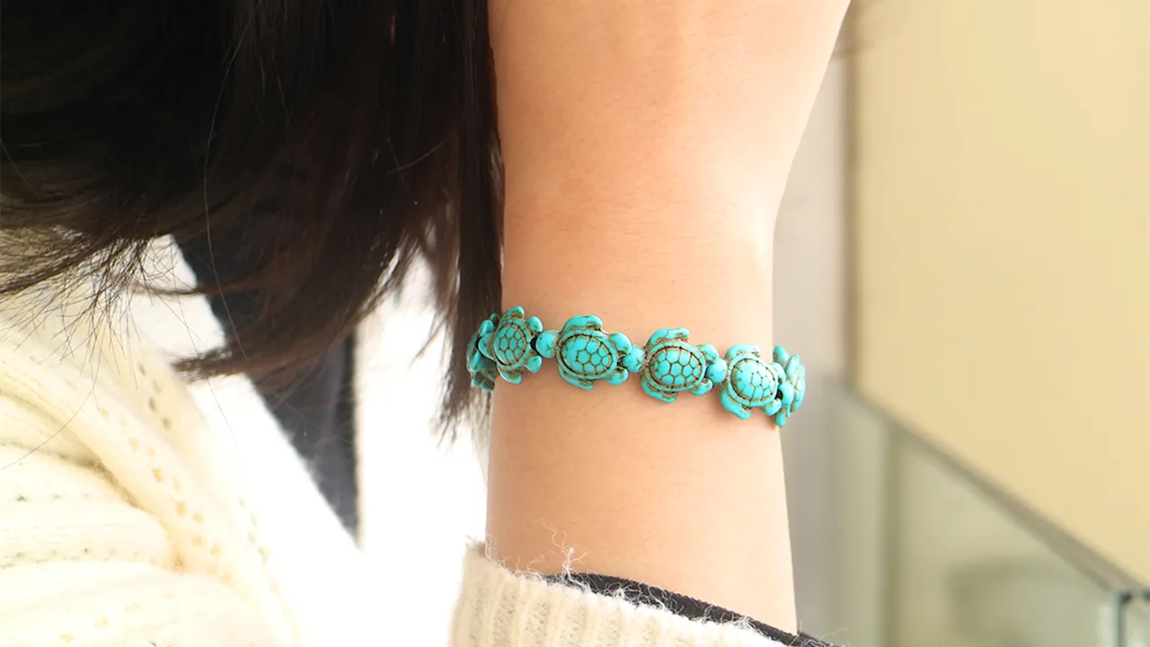 Rose And Lilly Handmade Turquoise Natural Hawaiian Sea Turtle Bracelet