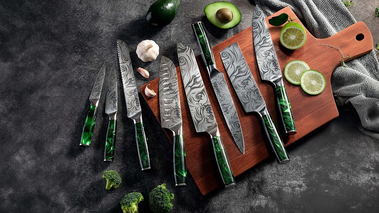 The Tengoku 8-Piece Chef Knife Set