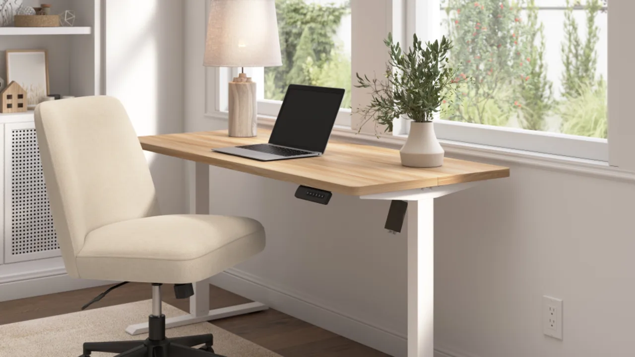 Energize 55W x 24D Electric Height Adjustable Standing Desk & Chair Set in Maple