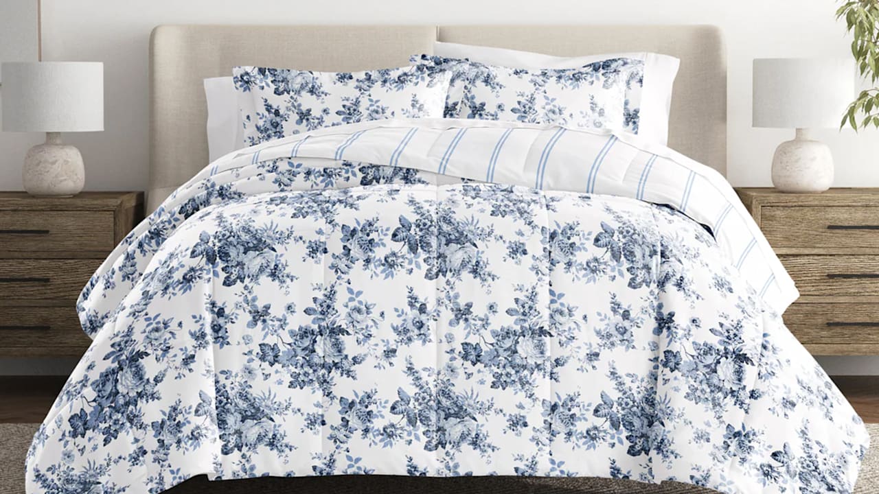 Cloth & Gable Premium Down Alternative Reversible Comforter Set