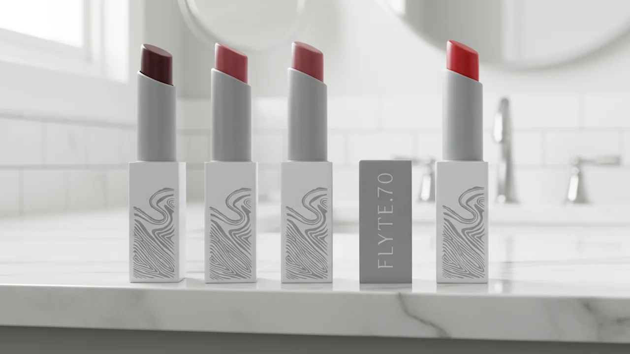 Flyte 70 Lacquered Lipstick (Das Model Shade 1)