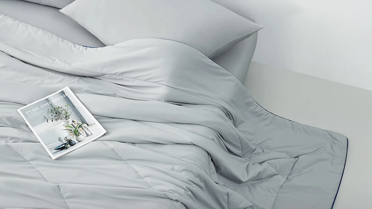 Dream Valley Outlast Deep Sleep Cooling Comforters