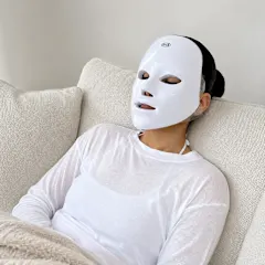 The Seven-Color LED Therapy Mask