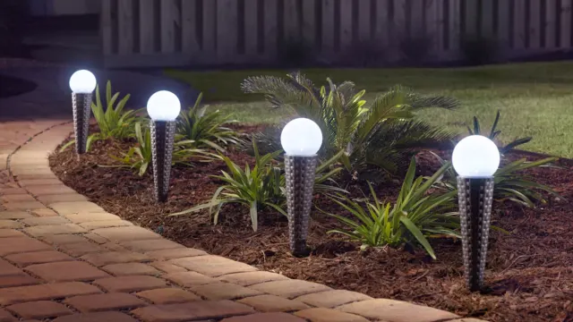 The Simple Yet Effective Solar Pathlights