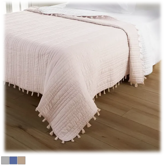 August & Leo Cotton Blanket with Tassels