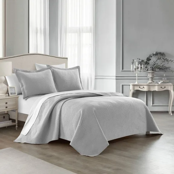 New York & Company Ridge 3-Piece Quilt Set