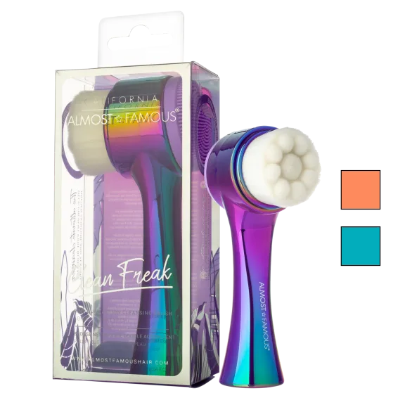 Almost Famous Clean Freak 2-in-1 Exfoliator Brush