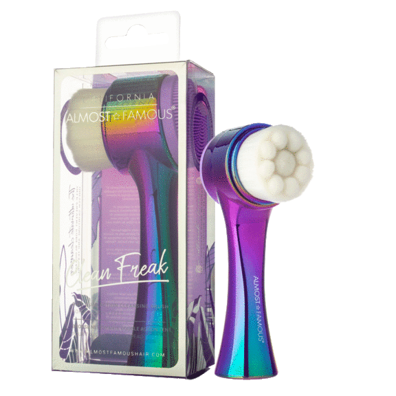 Almost Famous Clean Freak 2-in-1 Exfoliator Brush
