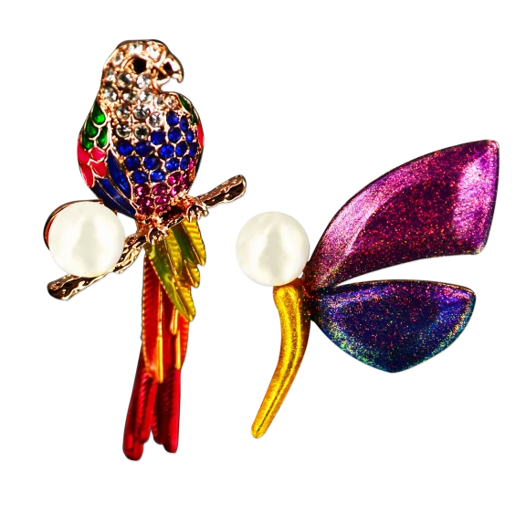 VANUATU COLLECTION Macaw & Madagascar Butterfly Pearl Brooch Gift Set