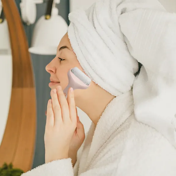 Seeboo Ice Face Roller Massager