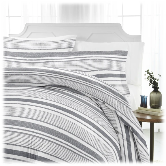 Cloth & Gable Premium Ultra Soft Vintage Stripe Pattern 3 Piece Duvet Cover Set