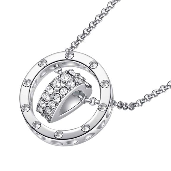 Hollywood Sensation Heart in Circle Necklace
