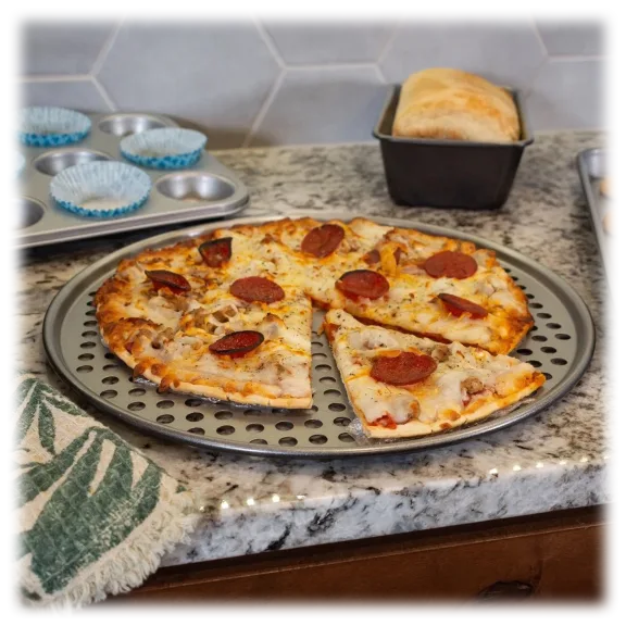 Cuisinart Chef's Classic 14-inch Pizza Pan
