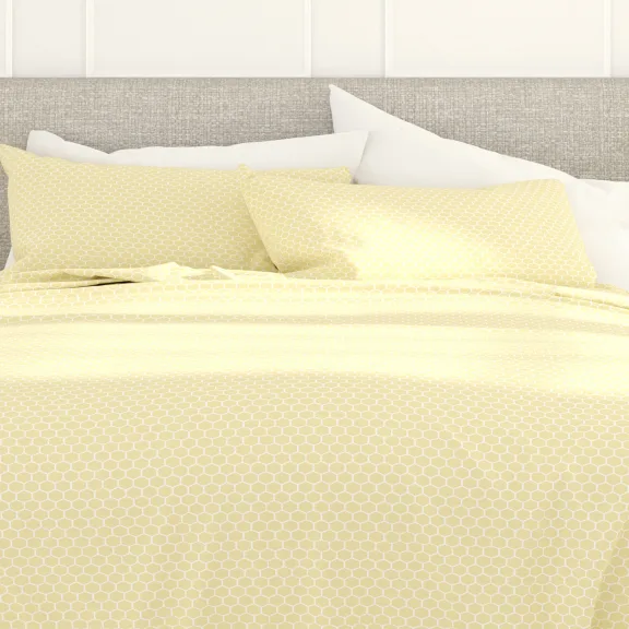 4-Piece: Cloth and Gable Bed Sheet Set Ultra Soft with Honeycomb Pattern