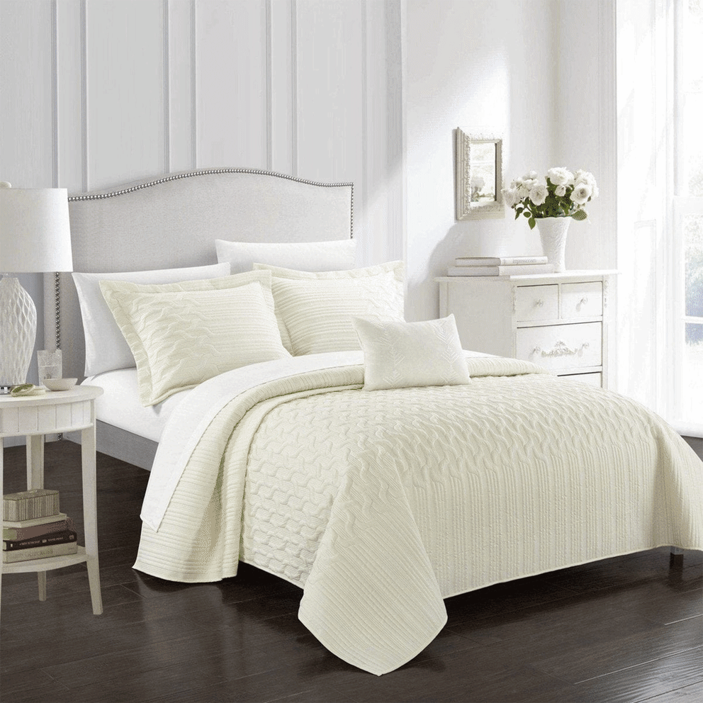 Shalya 4-Piece Quilt Sets in: Aqua or Beige