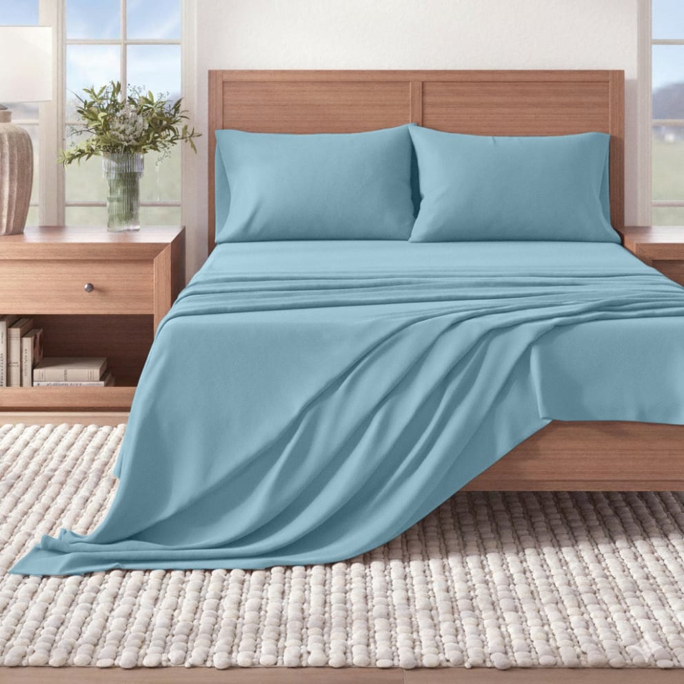  Available in 3 patterns & 4 solid colors