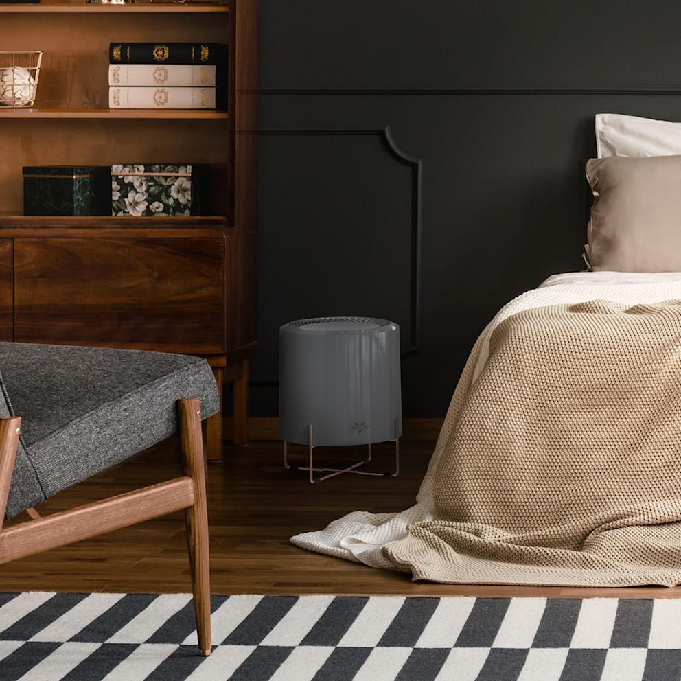 Features 3 airflow settings tailor the amount to fit your needs