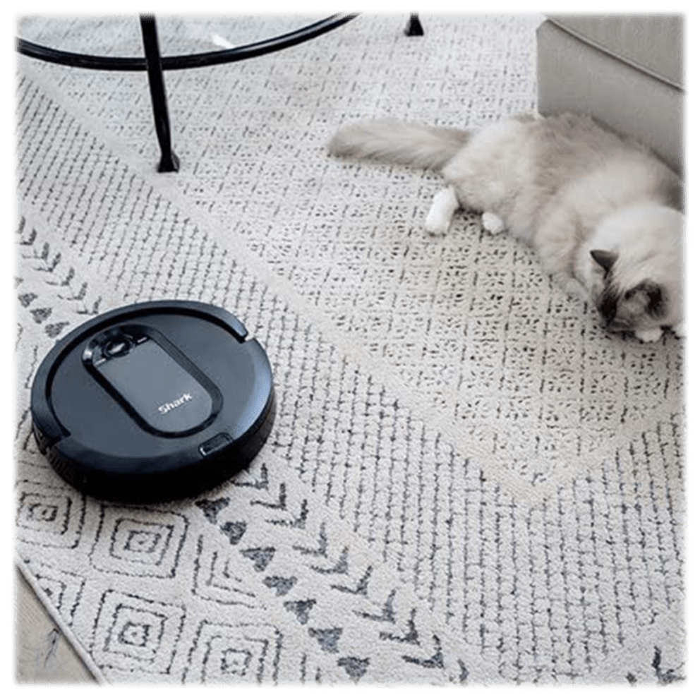 Daily cleanings effortlessly keep up with pet hair and other messes