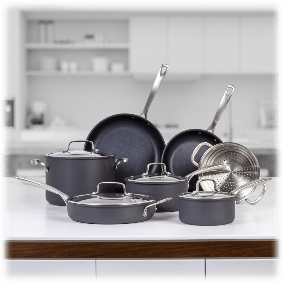 Enjoy hassle-free cooking & effortless food release thanks to the set’s premium nonstick interior