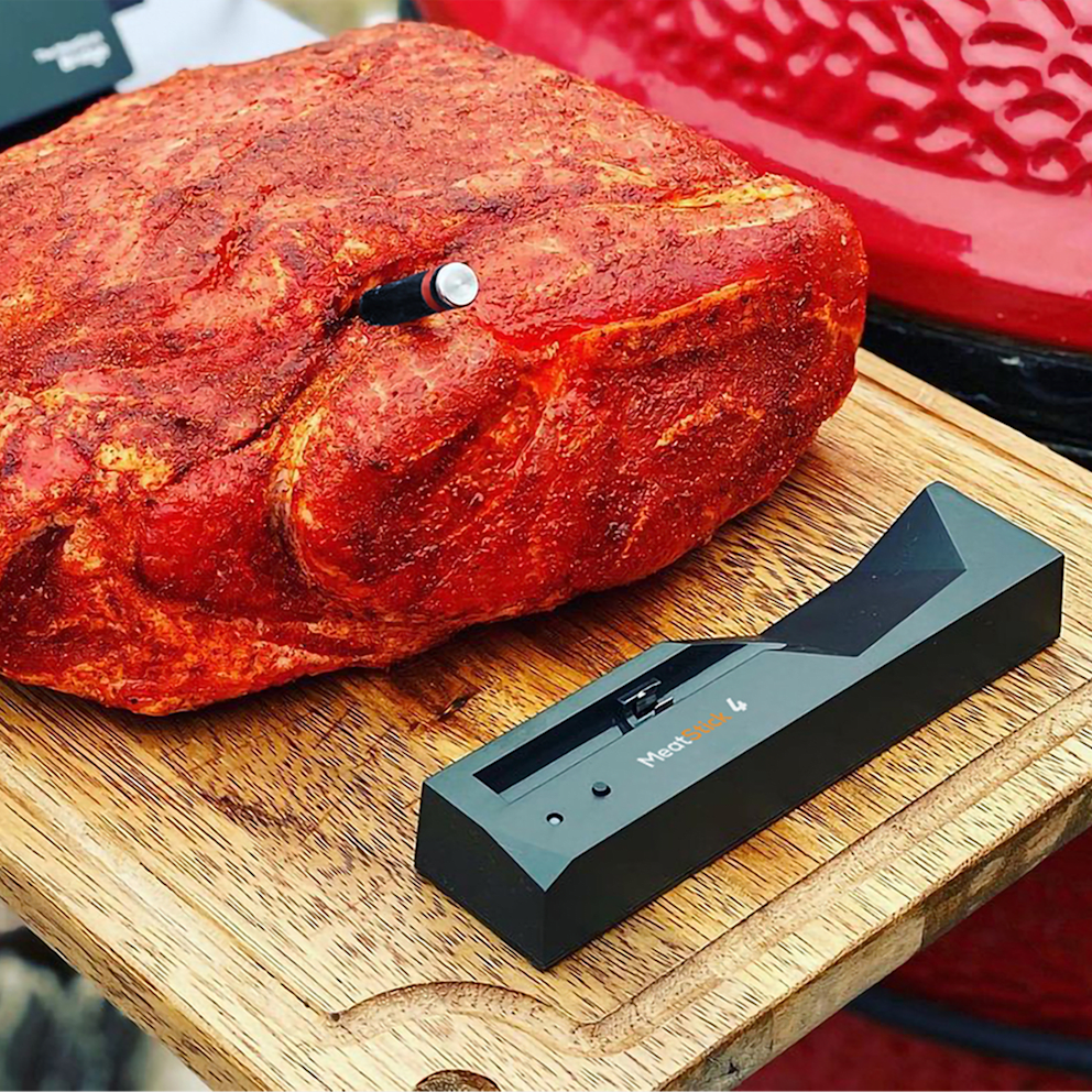 Insert the probe and let smart technology do the rest.
