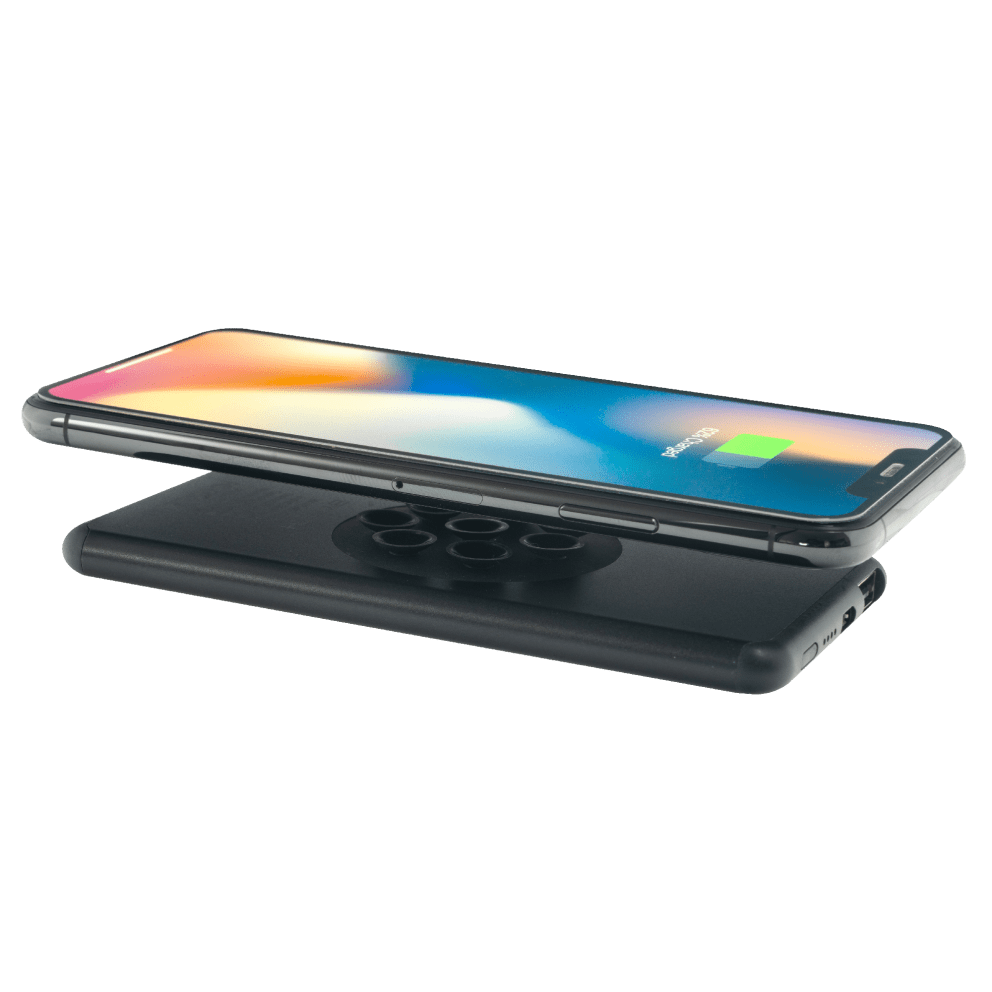 suction cups keep your device secure to the Qi charger