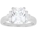  Available in 2 colors