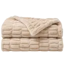  Available in 2 colors