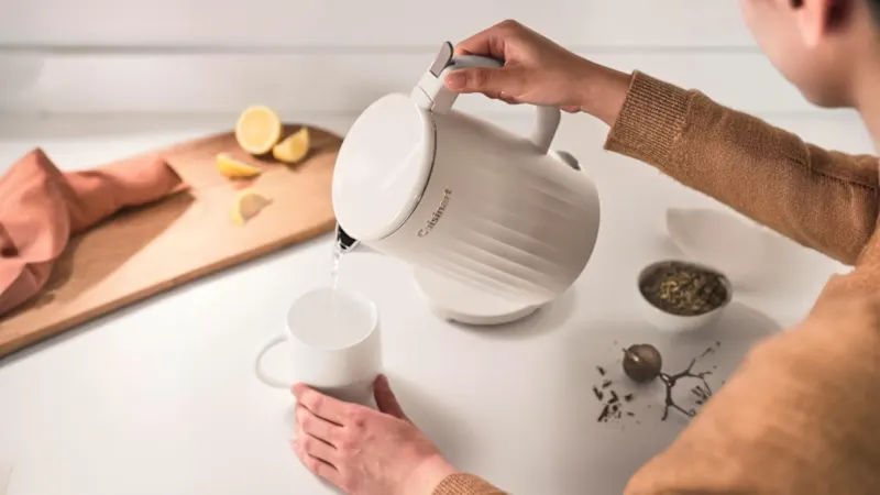 Cuisinart Soho 1-Liter Double-Wall Electric Kettle