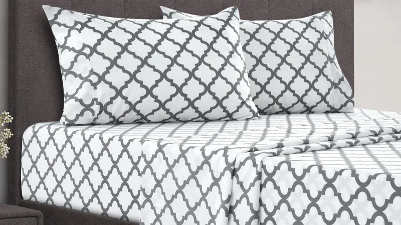 Hannah Linen 4-Piece Quatrefoil Sheet Set