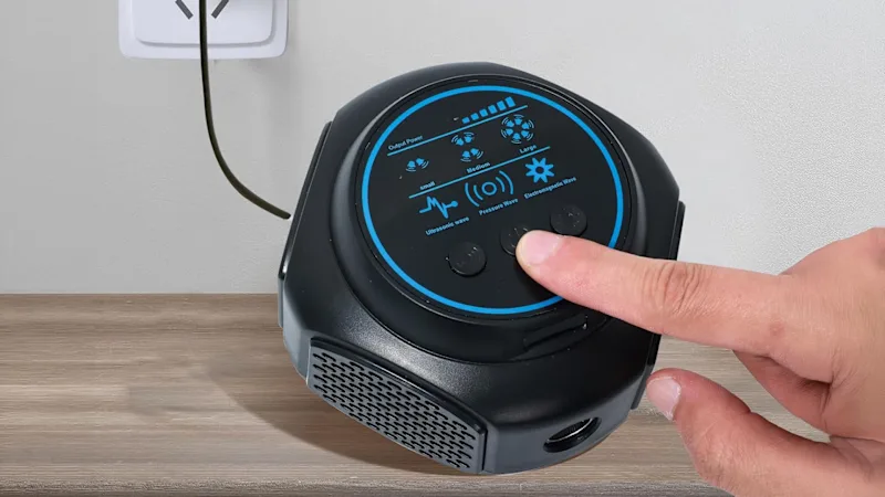 Hakol Ultrasonic Pest Repellent Plug-In Indoor Mouse Trap