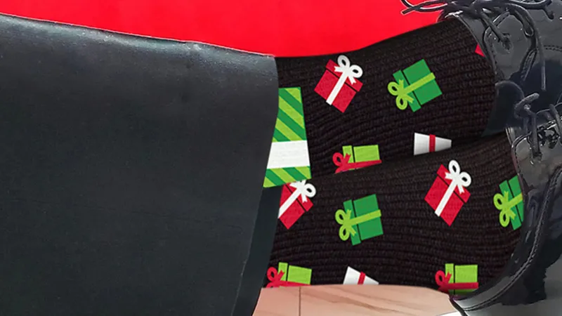 3-Pack: Extreme Fit Holiday & Christmas Knee-High Compression Socks