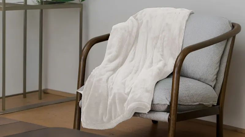 Sunbeam Heated Faux Fur Throw Blanket
