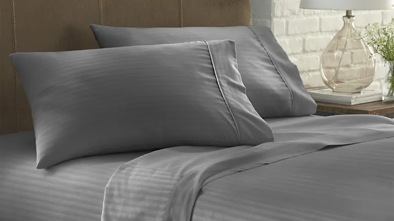 Home Collection Premium Striped Embossed 4 Piece Bed Sheet Set