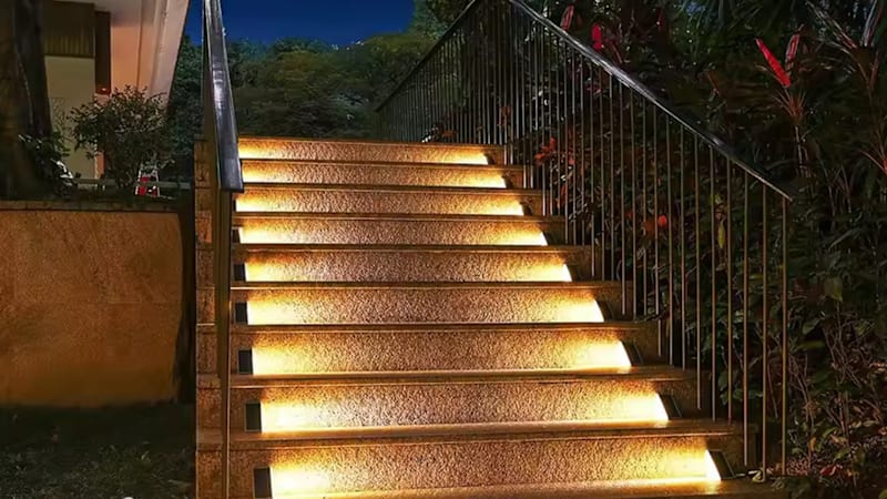 6-Pack: Infinite Basics Triangle Solar LED Step Lights