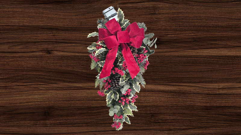 The 30" Cordless Winter Holly & Berries Teardrop