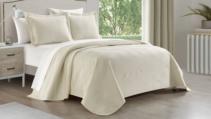 New York & Company Ridge 3-Piece Quilt Set